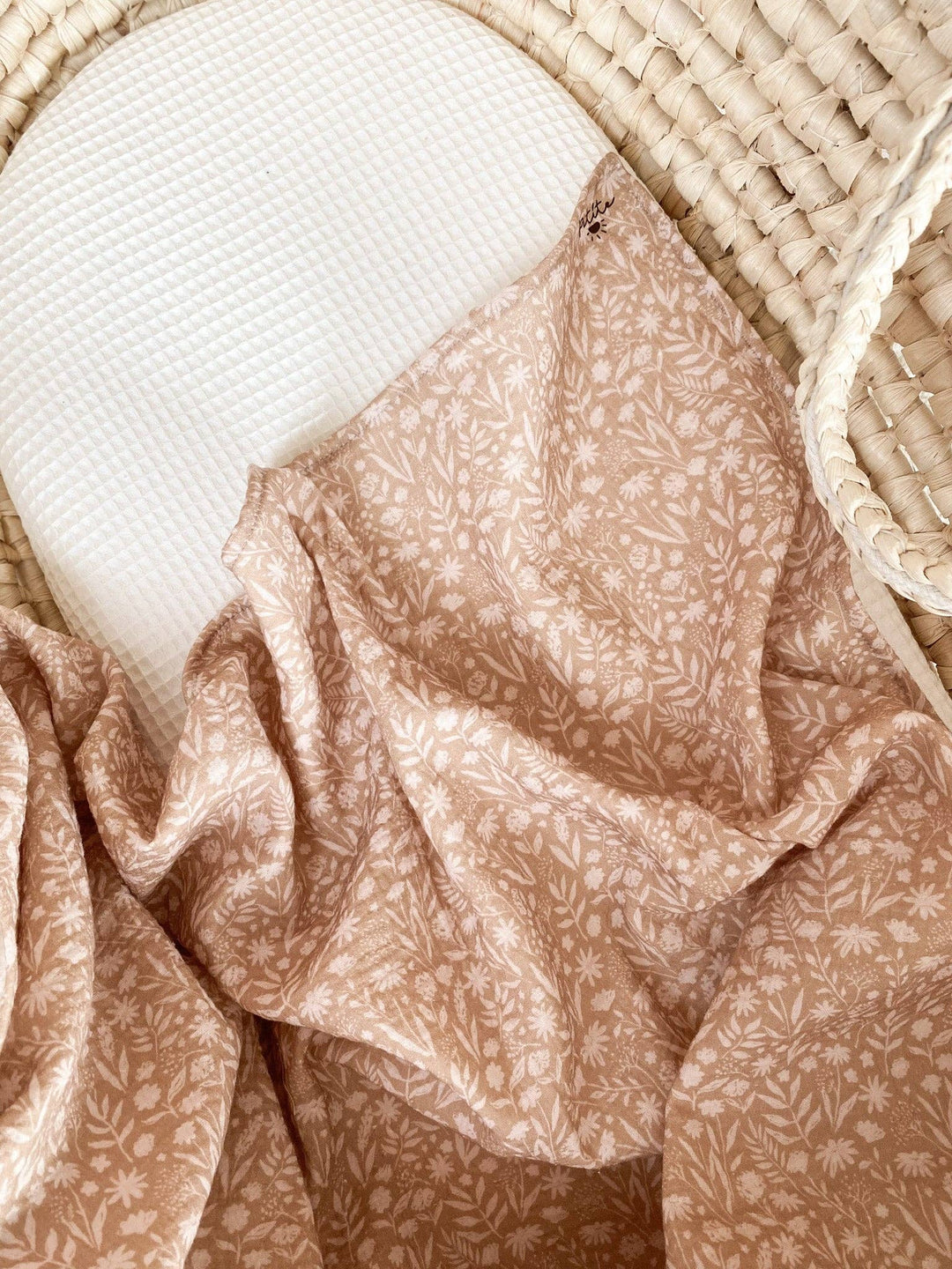 Baby swaddle / muslin wildflower - caramel: Large