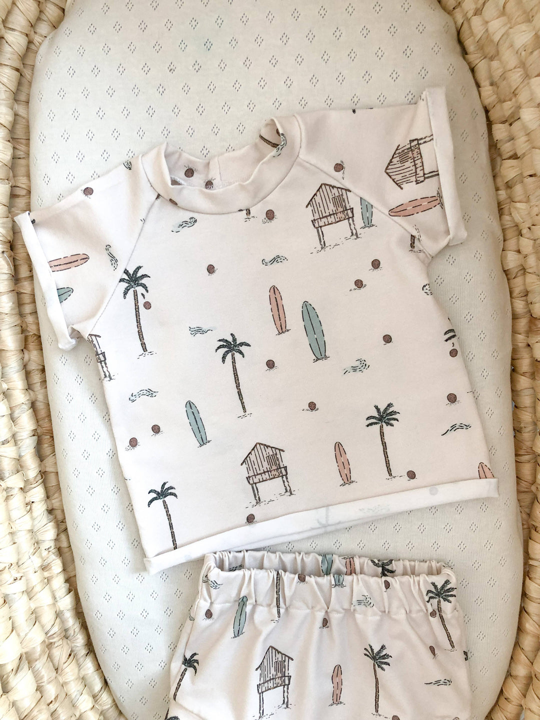 Kids tshirt - palm trees and surfs jersey