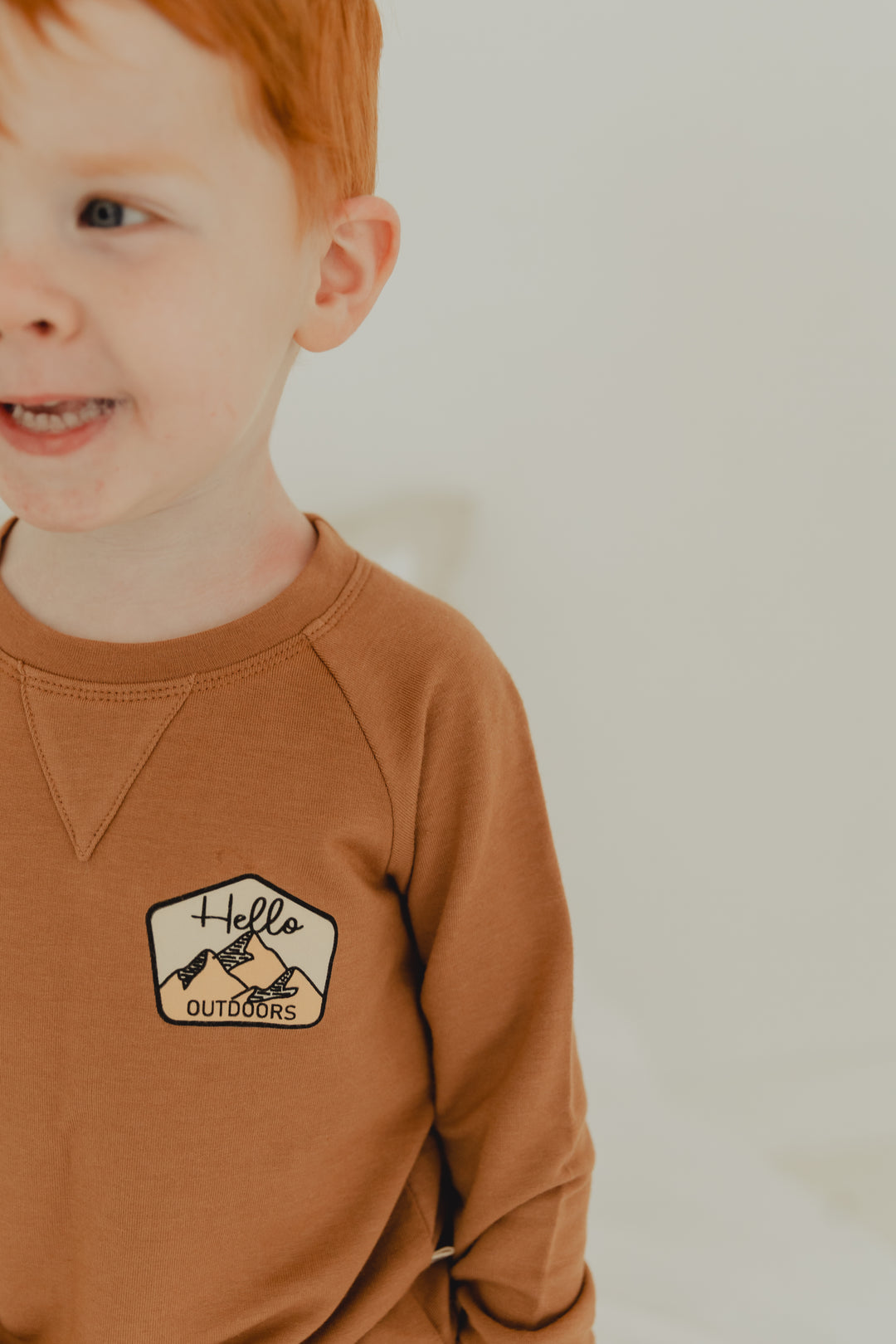 Kids Raglan Sweatshirt in Hello Outdoors