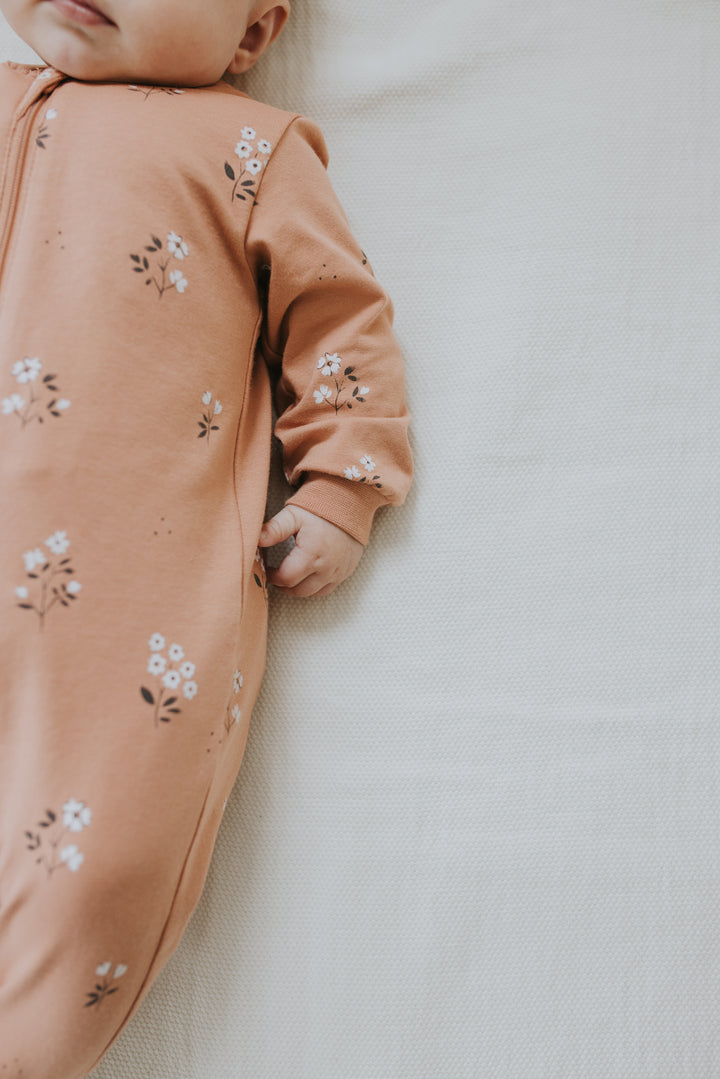 Baby Sleeper Kittens + Floral