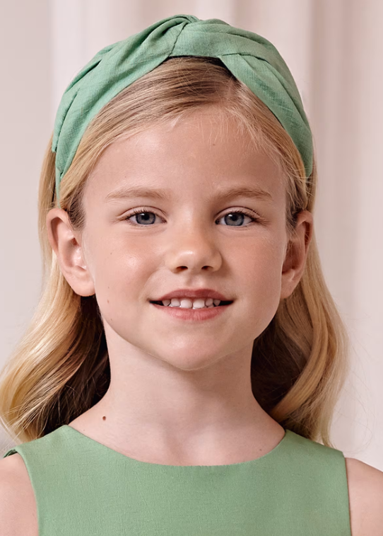 Girl intertwined headband