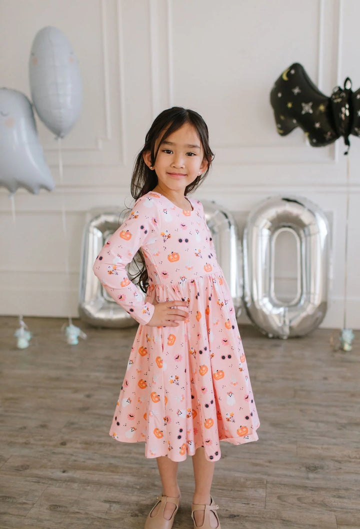 Gwendolyn Dress in Hippie Halloween