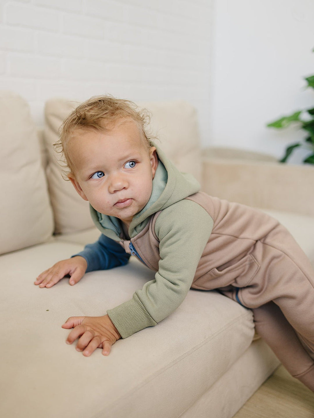 Merritt One Piece - Brown