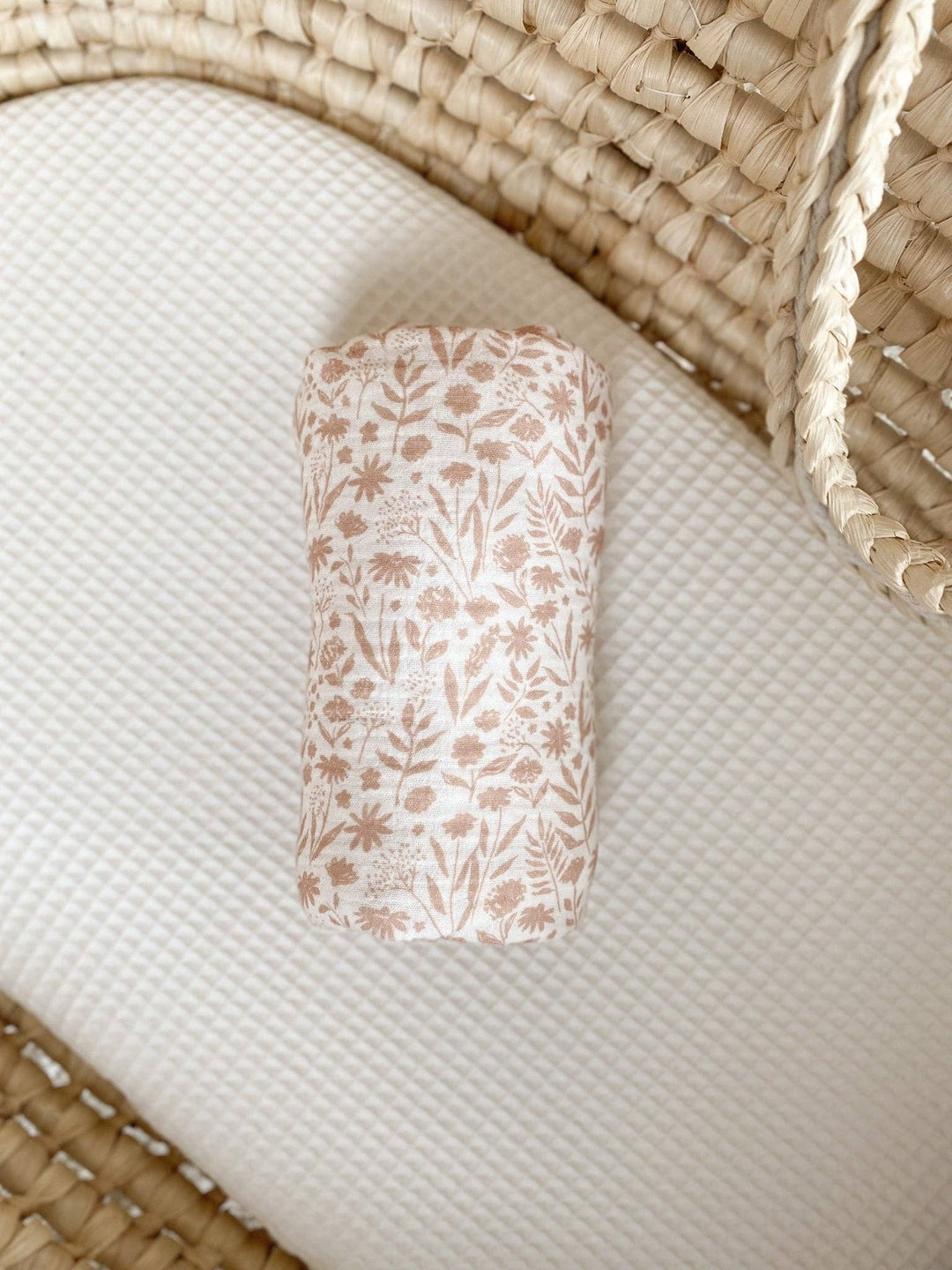 Baby swaddle / muslin wildflower - nude: Small