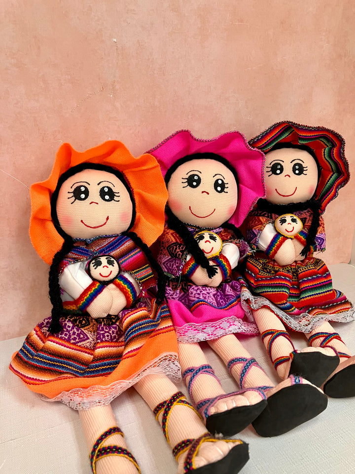 Peruvian Cholita Dolls - Large
