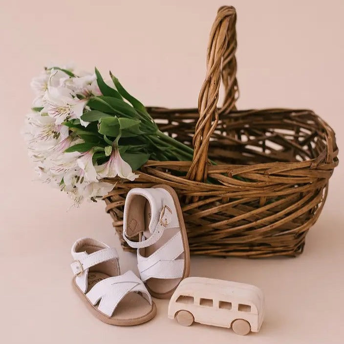 White Split-Soled Leather Baby Sandals